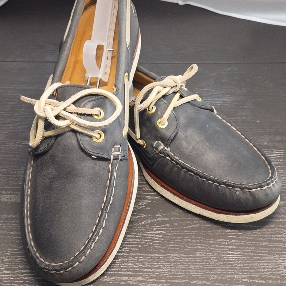 Sperry GOLD CUP Gray Leather Boat Shoes. Men's 10.5M. NEW!!!